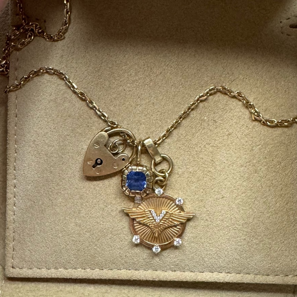 FOUNDRAE Baby Passion Medallion
